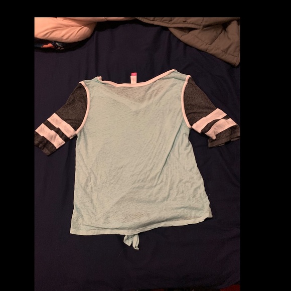 No Boundaries 3/4 Sleeve Shirt Size Large - Picture 2 of 3